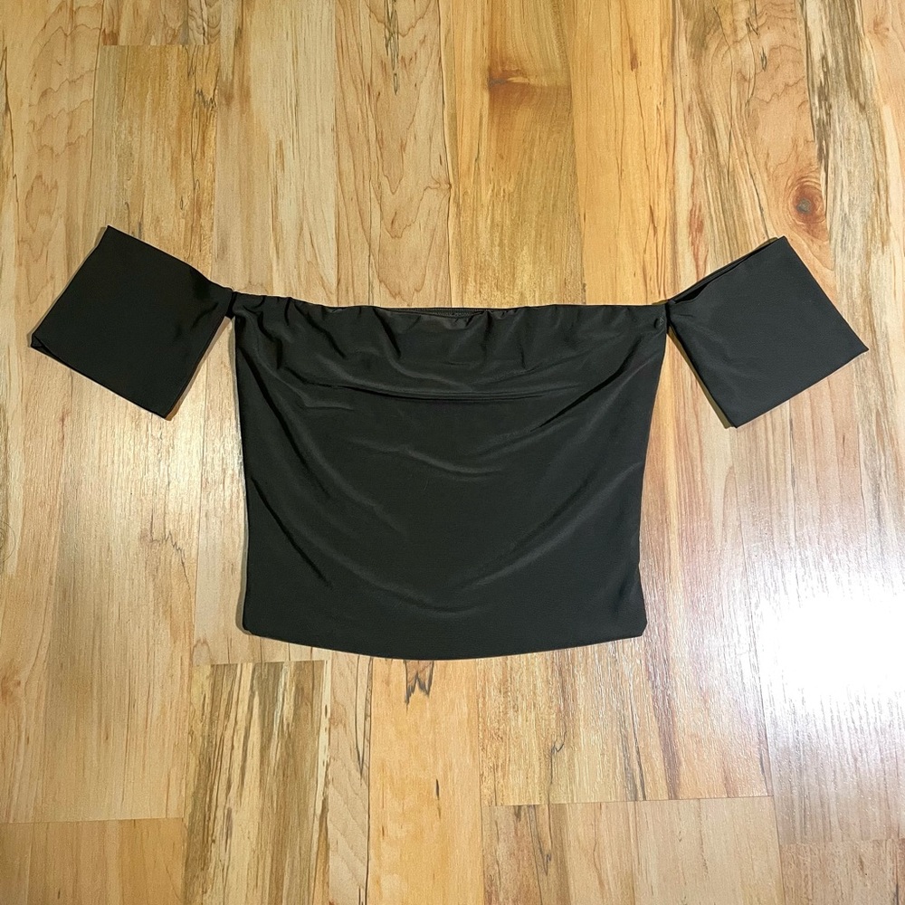 Attached Cropped Top S